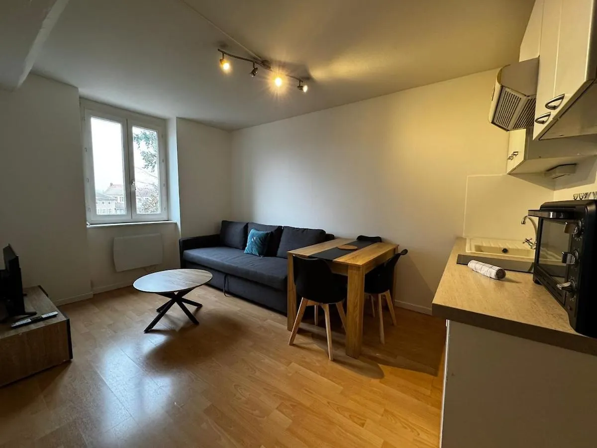 Apartment Central Et Fonctionnel L'Arbresle